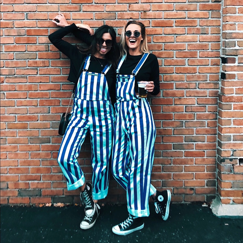 Blue & White Adult Game Bibs